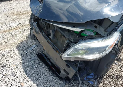 2014 Toyota Avalon Xle z USA, uszkodzony, nr VIN 4T1BK1EB4EU117241